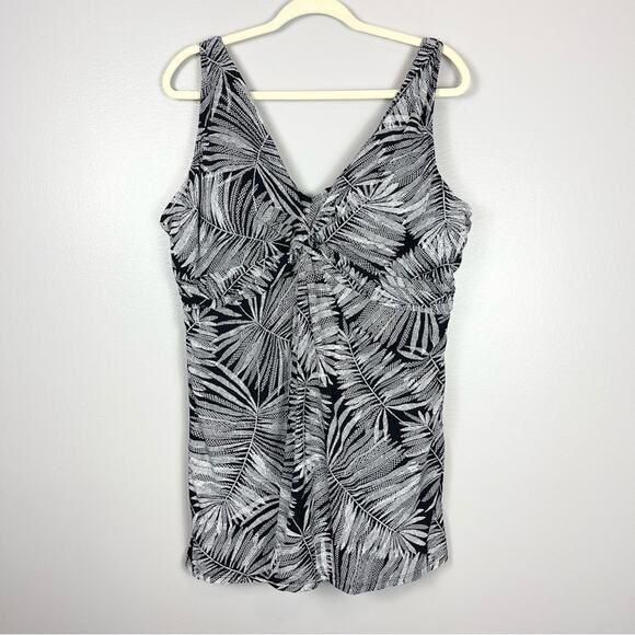 Swimsuits For All Women Twist Front V-Neck Swimdress One Piece Swimsuit size 26 - Picture 1 of 10